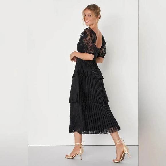 Lulus Posh Delight Black Floral Jacquard Pleated Midi Dress S Wedding Party - Picture 4 of 10